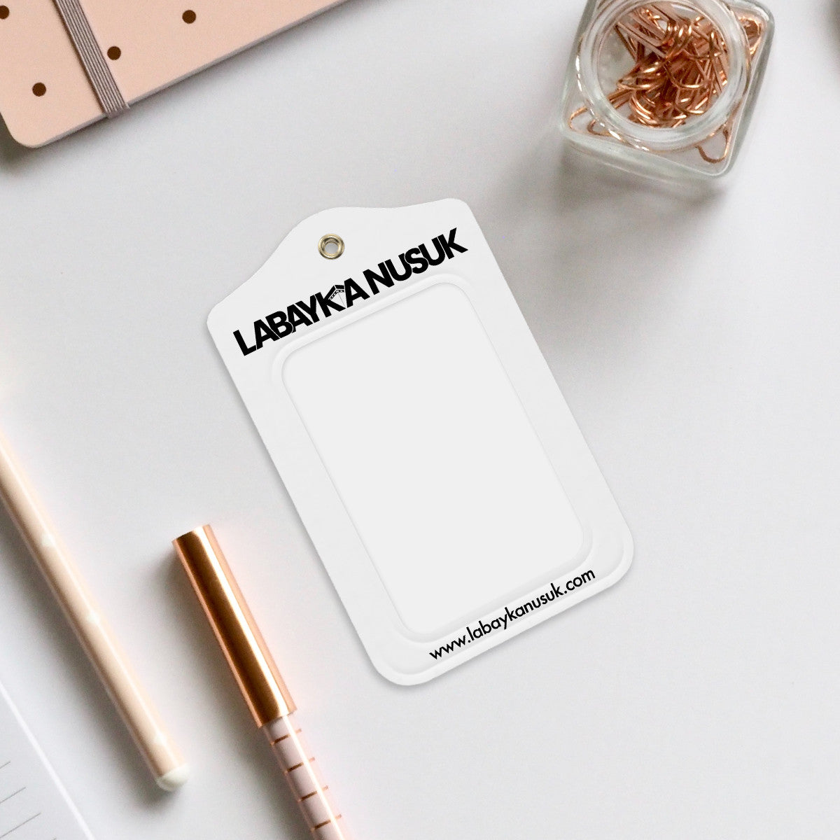 Porte-badge en cuir Labaykanusuk