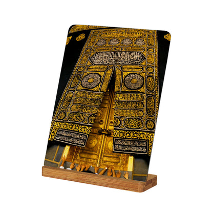 Photo Kaaba en métal avec support vertical