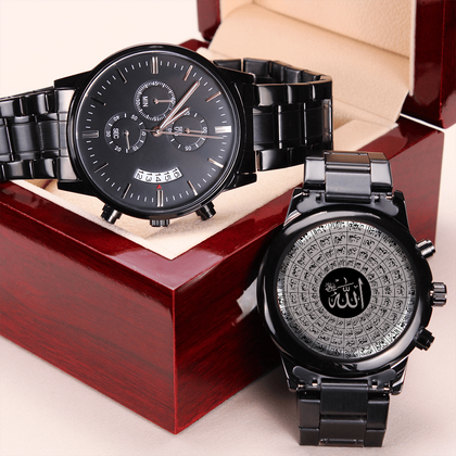 montre chronographe noire avec gravure 99 noms d'Allah